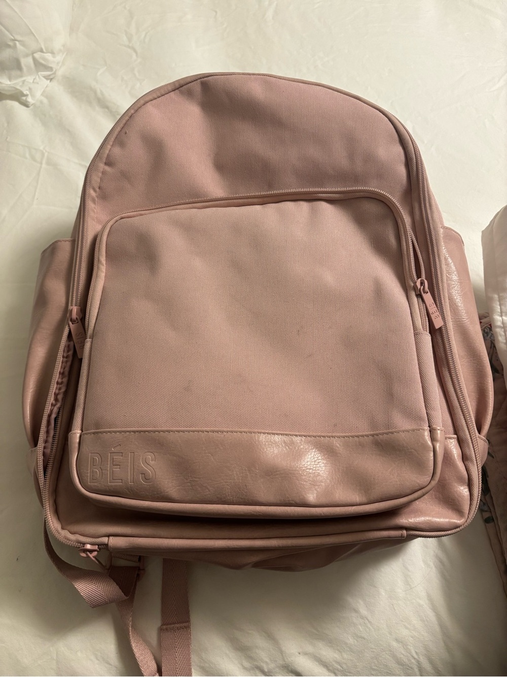 Beis travel backpack